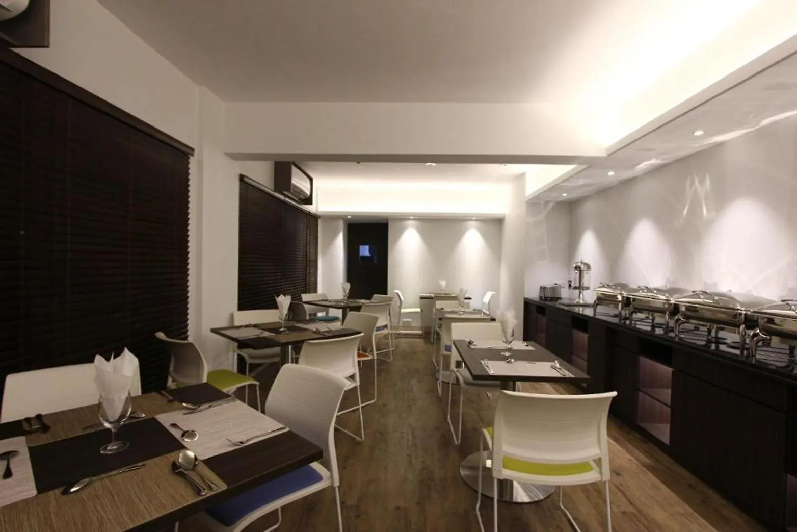 Spring Hill Hotel And Service Apartments Dhaka 2*,  Bangladesh